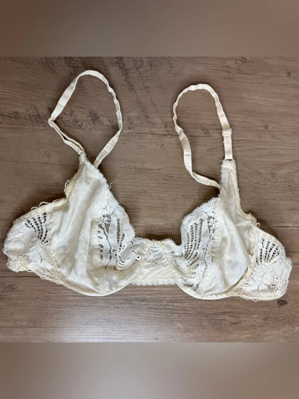 Vintage Christian Dior Intimates Sheer Lace Underwire Bra Designer White 34B